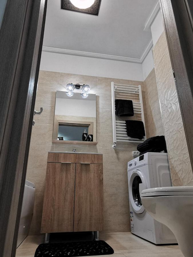 Apartament De Lux 2 Camere Cu Vedere Lacul Morii Bukarest Exteriör bild